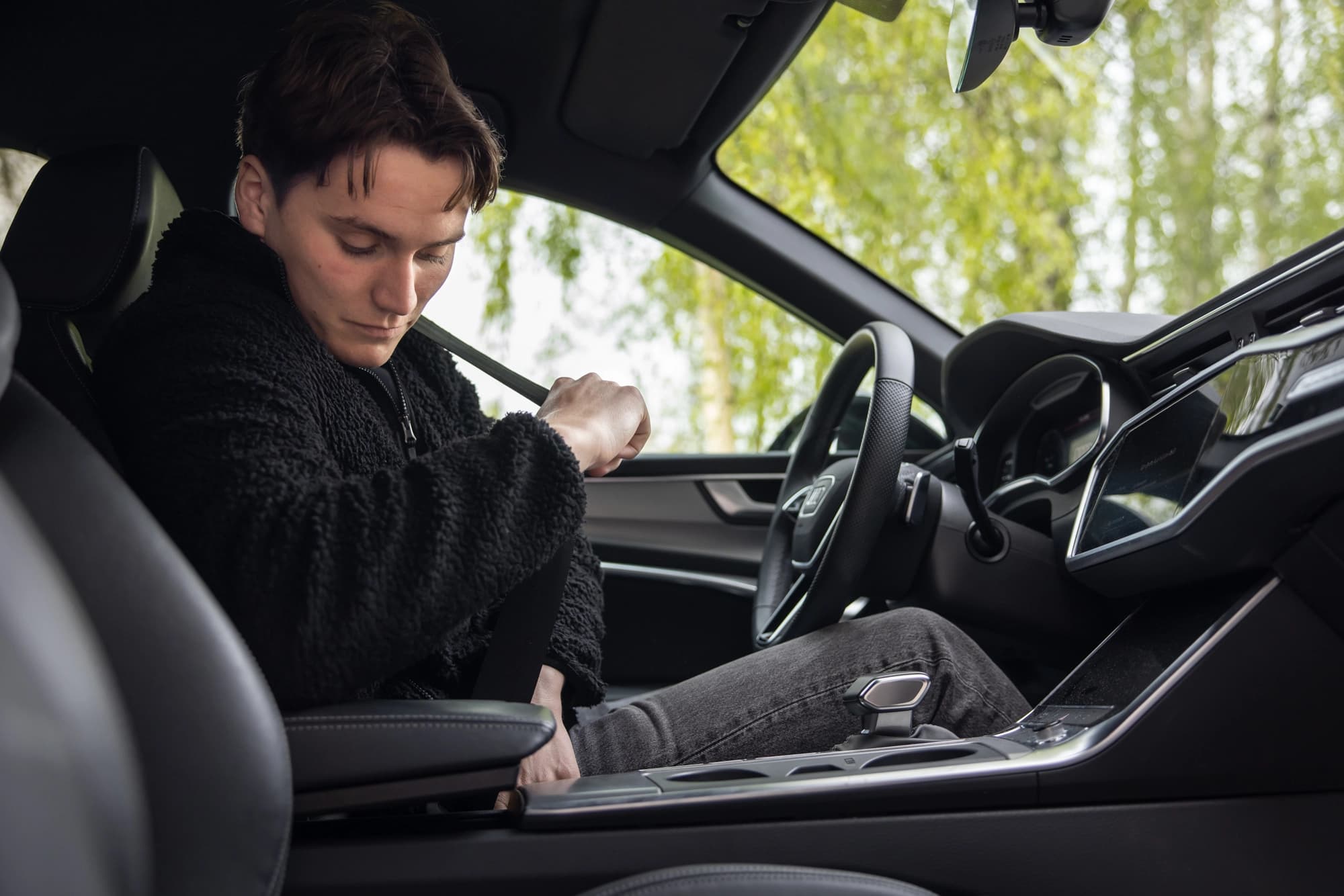 Driver redo bakom ratten